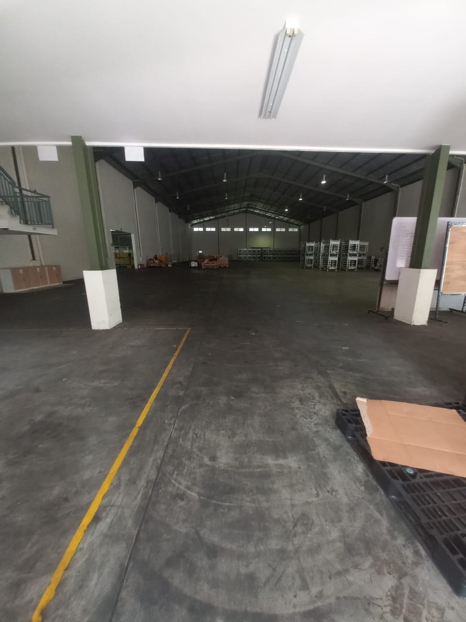 Gudang disewakan di Delta Silicon Cikarang